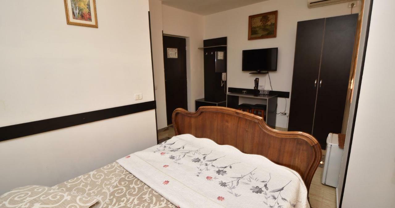 Hotel Taco Bucharest Luaran gambar